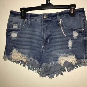 Jean shorts (Brand new never worn)